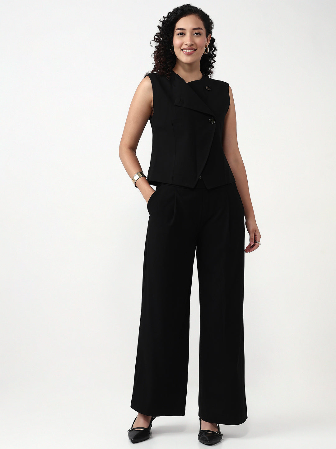 Modern Minimal Black Cord Set