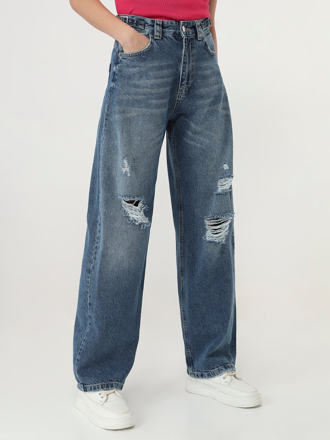 Classic ripped denim